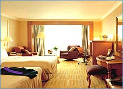 Kowloon Shangri-La Hotel
