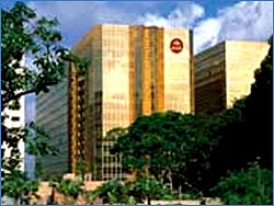 Royal Pacific Hotel & Towers
