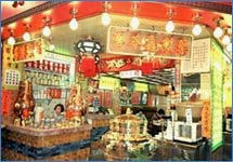Temple Street Night Market
